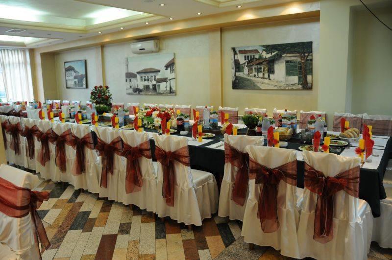 נובי פאזאר Hotel Atlas מראה חיצוני תמונה
